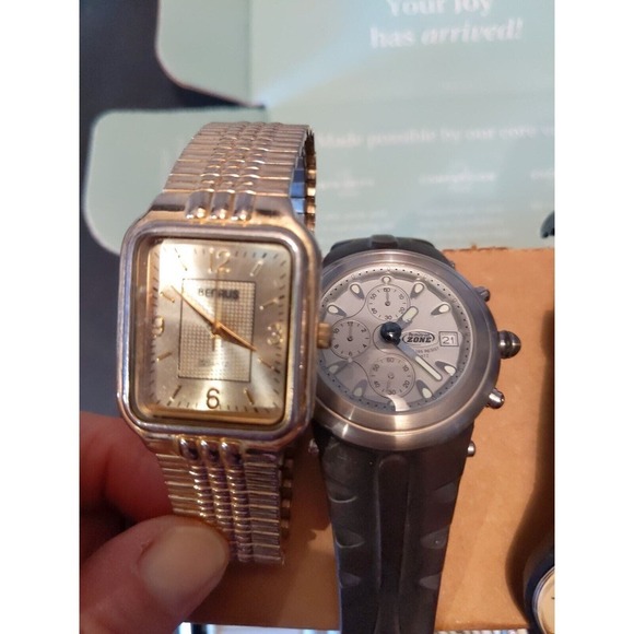 Vintage untested watch lot of 17 Mens Womens watches Aquatech Timex Fashion - Picture 7 of 7